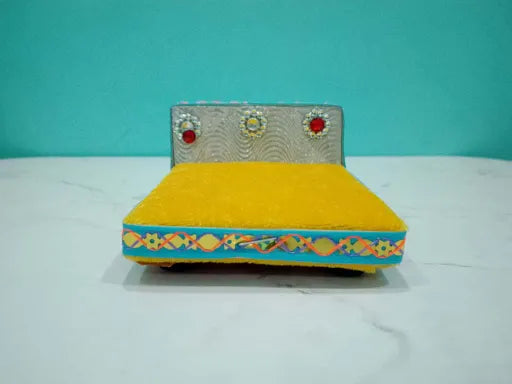 Bed for Laddu Gopal Size 0 to 1 Colour Yellow