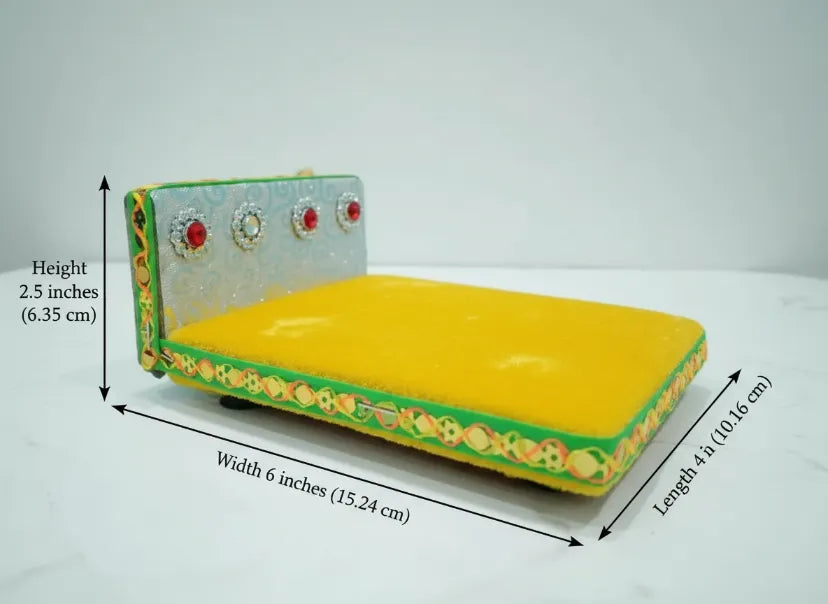 Laddu Gopal Bed